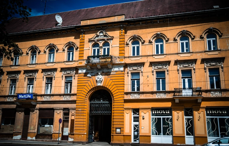 A Hunyadi utcai épület. Fotó: Magángyűjtemény