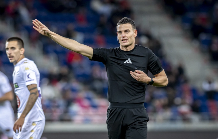 Rúsz Márton FIFA-jelvényes élvonalbeli játékvezető. Fotó: magánarchívum