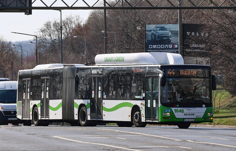 44-es busz MVK