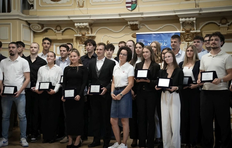 A kiváló sportolókat díjazta a Miskolci Egyetem. Fotó: Miskolci Egyetem