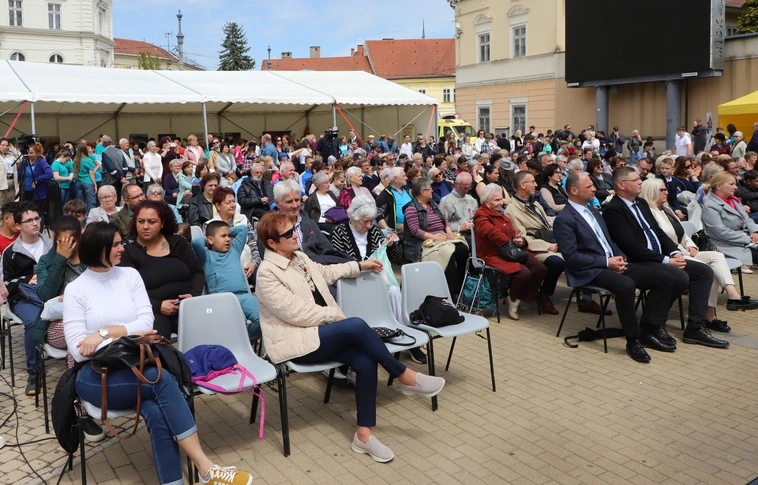 H2Ő - Református egyház rendezvénye a Szent István téren