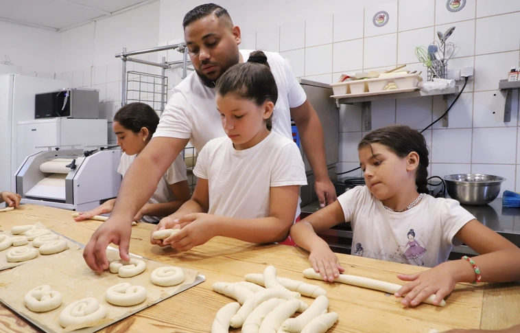 Briós sütés a Sütni Jó Alapítványnál