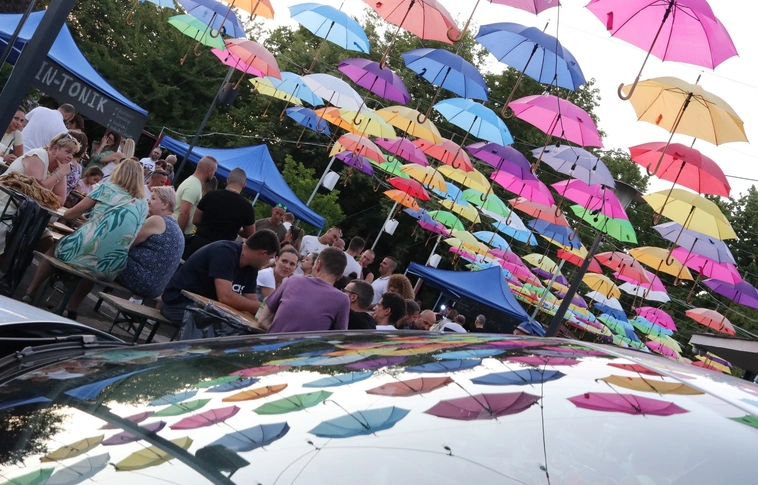 Gasztro Centrum terasz buli