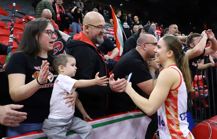 DVTK HUNTHERM - Olympiacos SFP 87-63