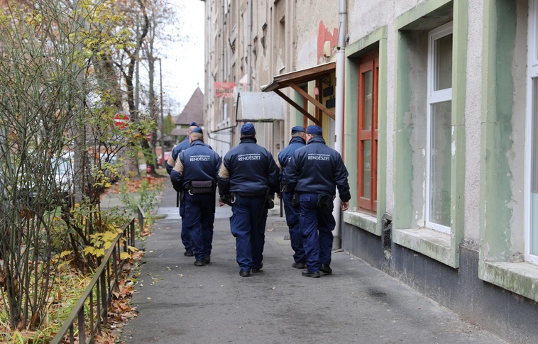 Rendészeti ellenőrzés a Selyemréten