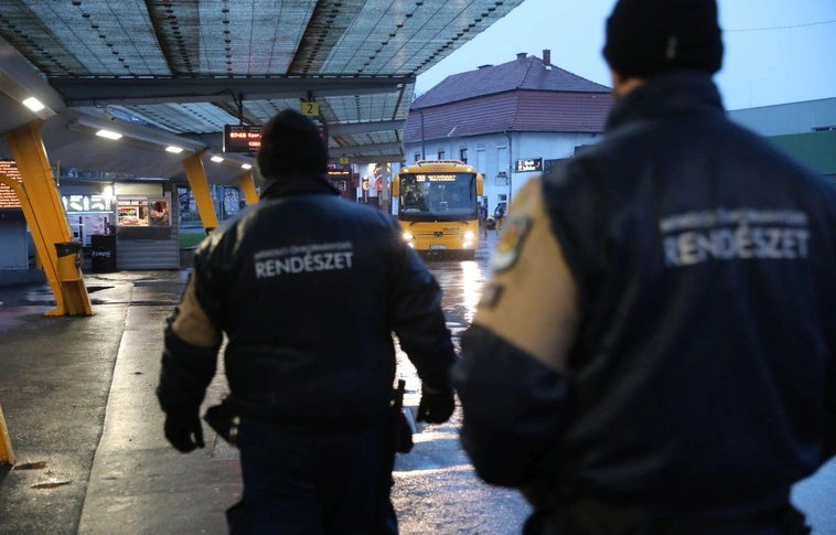 Rendészeti ellenőrzés a Centrumnál. Fotó: Juhász Ákos