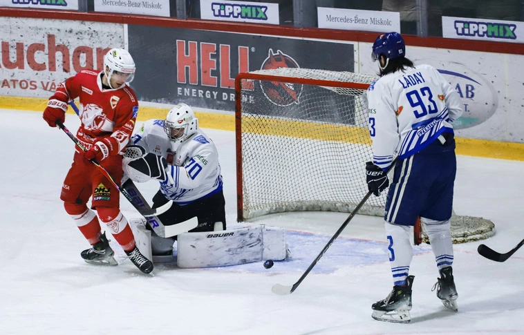 DVTK Jegesmedvék - SC Csíkszereda