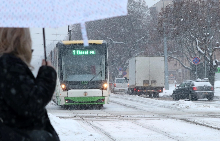 Újabb havazás érkezett kedden