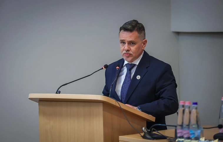 Áprilisi közgyűlés