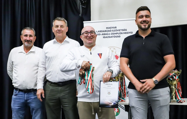 MLSZ vármegyei éremátadó ünnepség