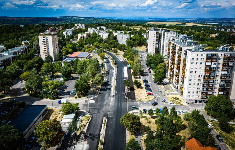 A 26-os felújítása madártávlatból