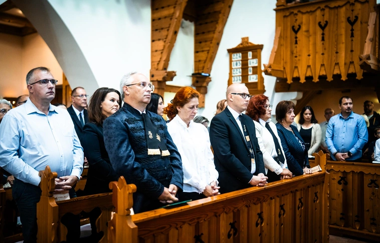 Hálaadó istentisztelet a Deszkatemplomban