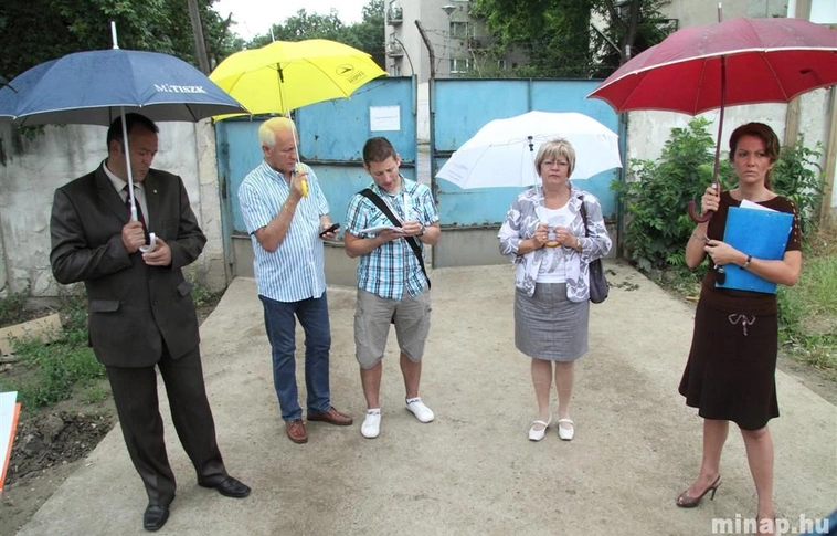 Selyemréti strand: szerződést bontottak a Hajdú-Ép Kft.-vel