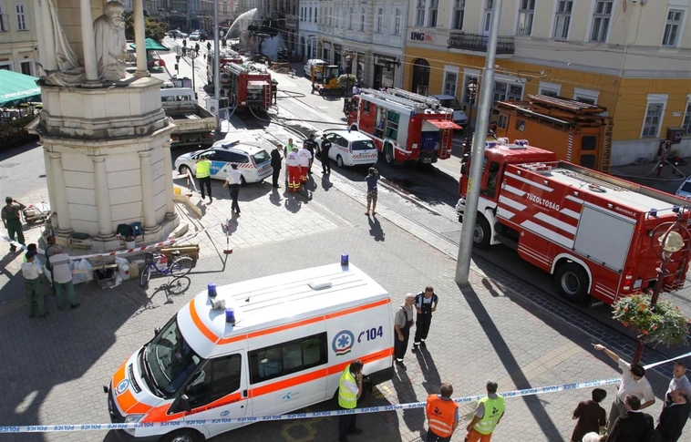 Gázrobbanás a Városház téren II.