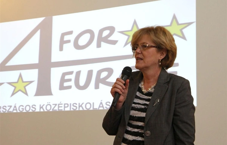 4 For Europe regionális döntője a megyeházán