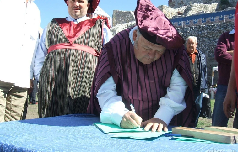 Miénk a vár kezdeményezés