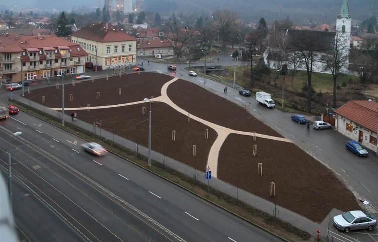 Elkészült a II. János Pál pápa tér első üteme