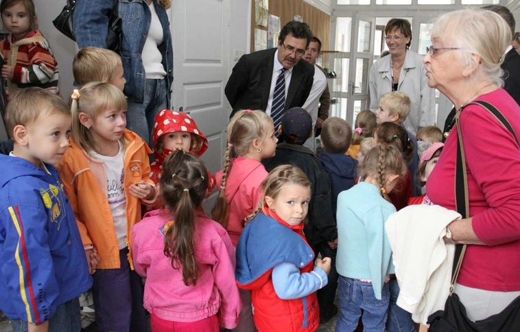 Miskolcra látogatott a Vuk alkotójának, Dargay Attilának az özvegye