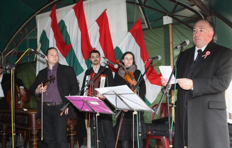 Huszártábor a Szent István téren