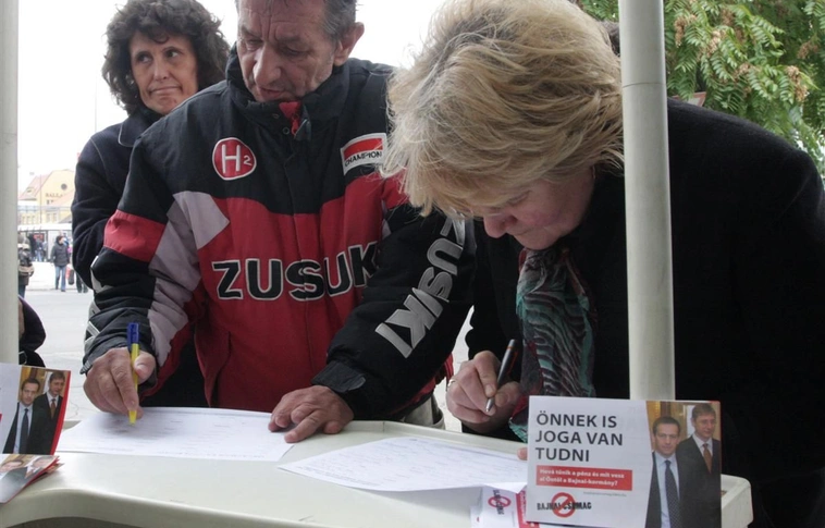 Fidesz aláírás gyüjtés