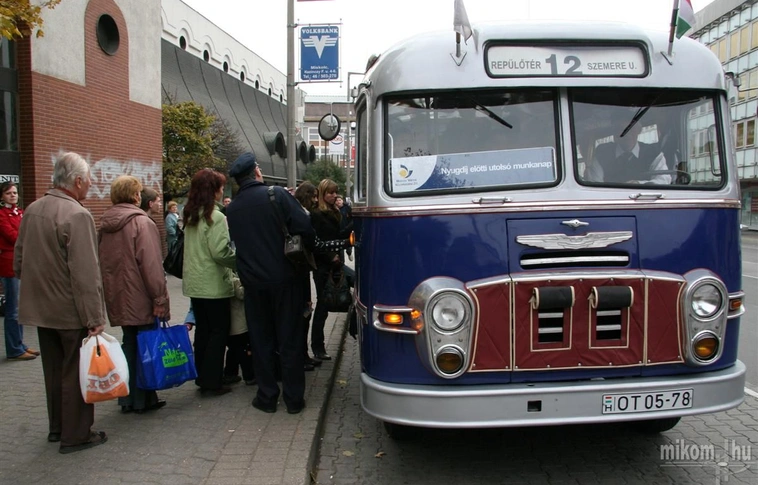 Nyugdíjba ment a veterán busz sofőrje, Somogyi Zoltán