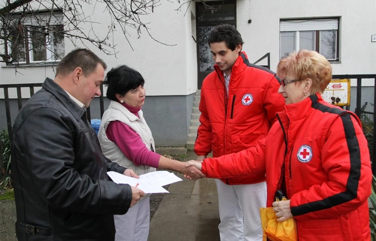 Kazánokat kaptak rászoruló családok Felsőzsolcán