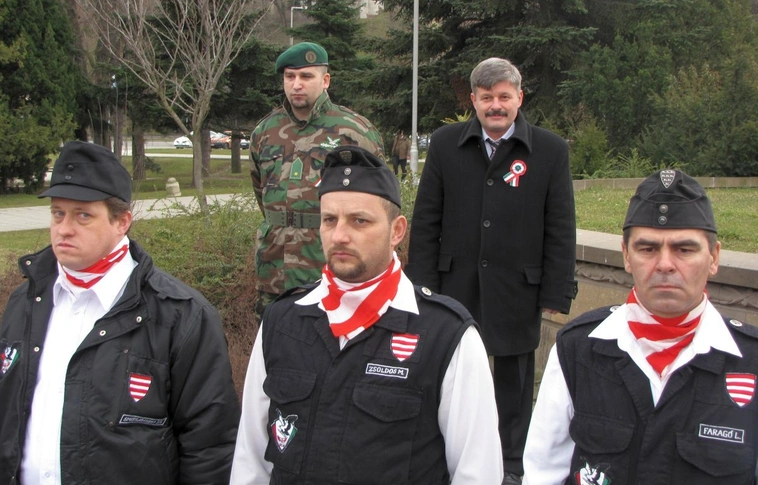 Jobbik a Szent István szobornál