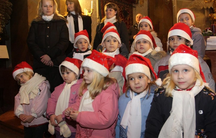 A belvárosi óvoda karácsonyi ünnepsége a Mindszenti Templomban