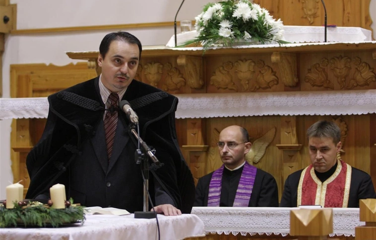 Emlékezés a december 5-i népszavazásra a Deszka templomban