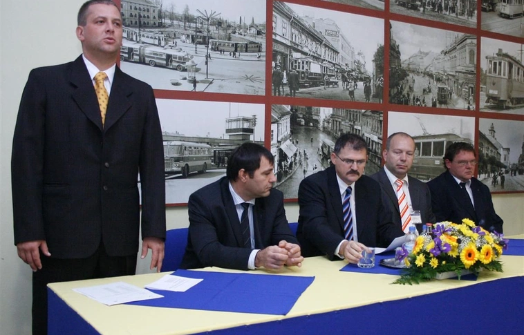Balesetmentesen közlekedő busz- és villamosvezetőket jutalmaztak
