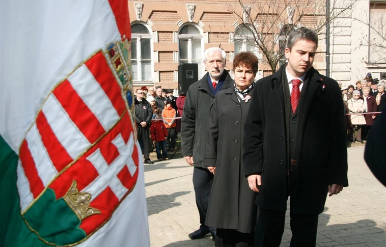 Március 15, koszorúzás