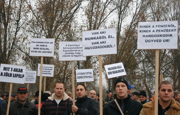 Tüntetés a BÉM-nél