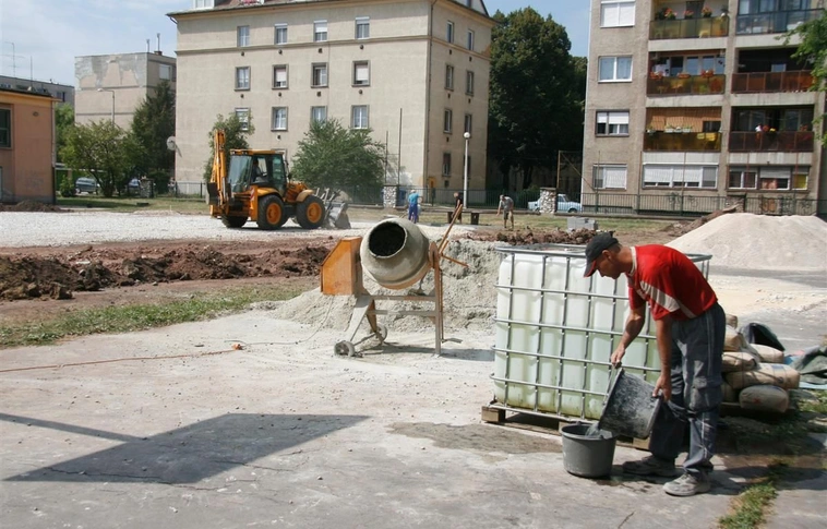Beruházás a Győri kapuban