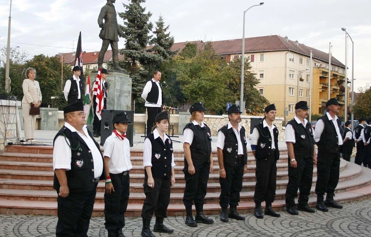 Megemlékezett a Jobbik Magyarországért Mozgalom is az Aradi vértanúkról