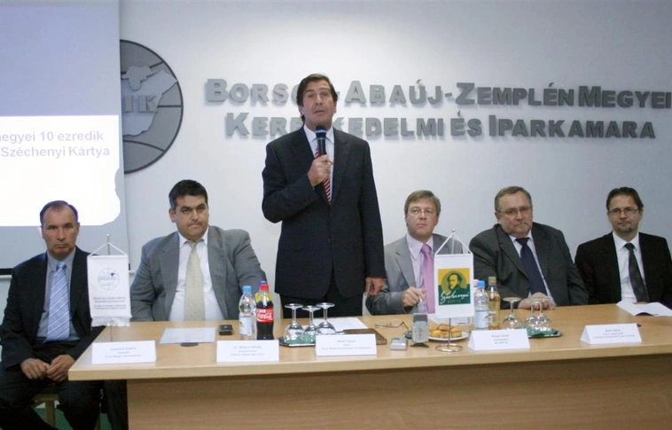 Tízezredik Szechenyi Kártya