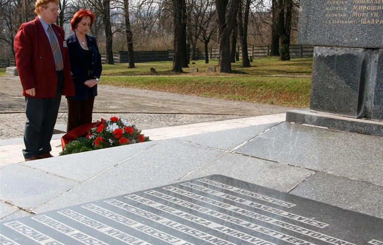 Megemlékezést tartott a Magyarországi Munkáspárt 2006 a Hősök temetőjében