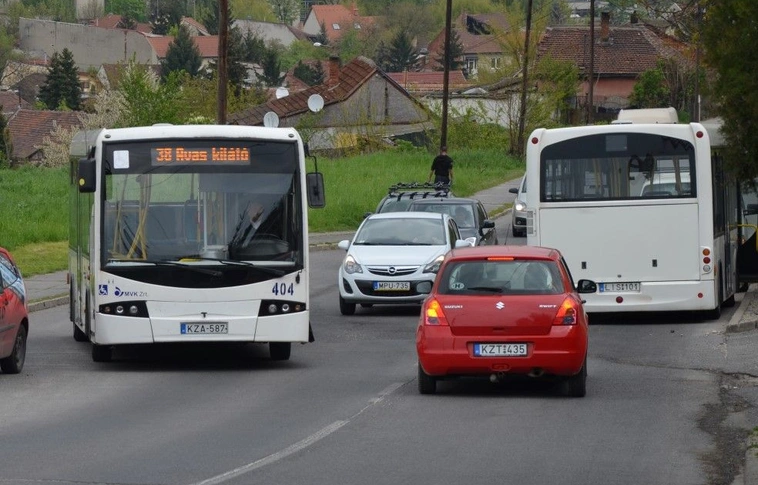 Buszbaleset a Hideg soron
