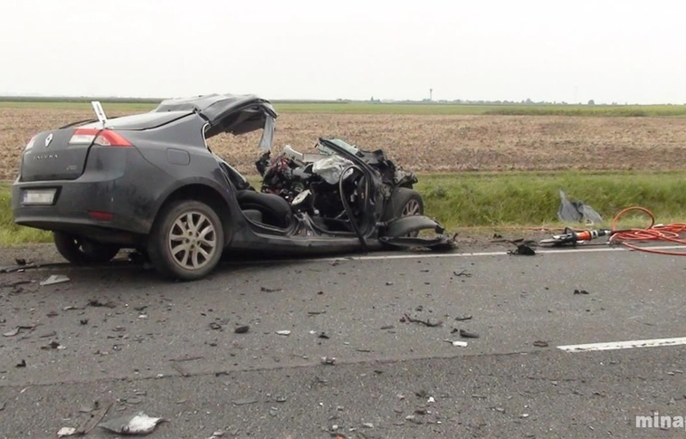 Súlyos baleset a 3-as főúton 