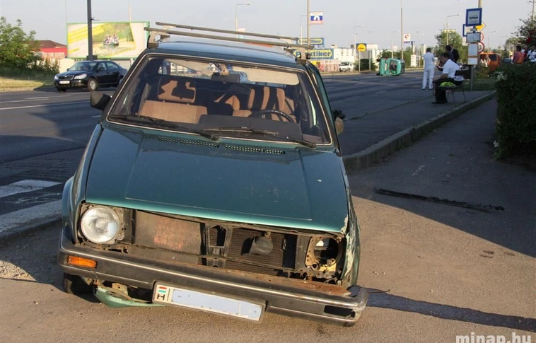 Hármas karambol a Pesti úton