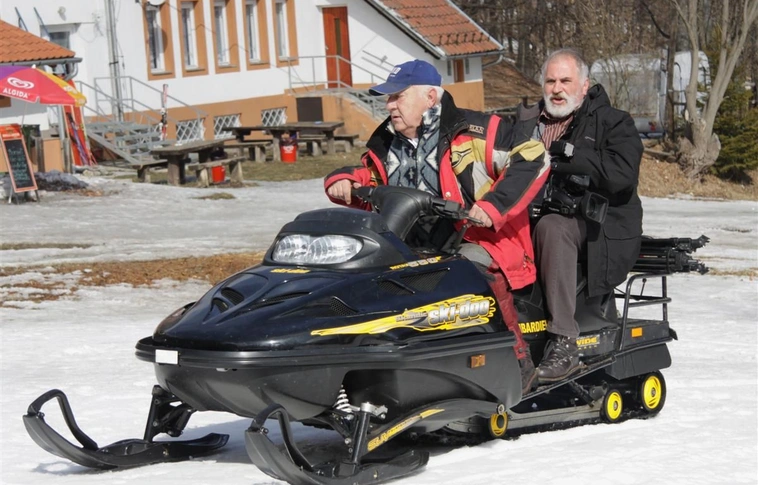 Síverseny Bánkúton, ifjúsági világbajnokkal