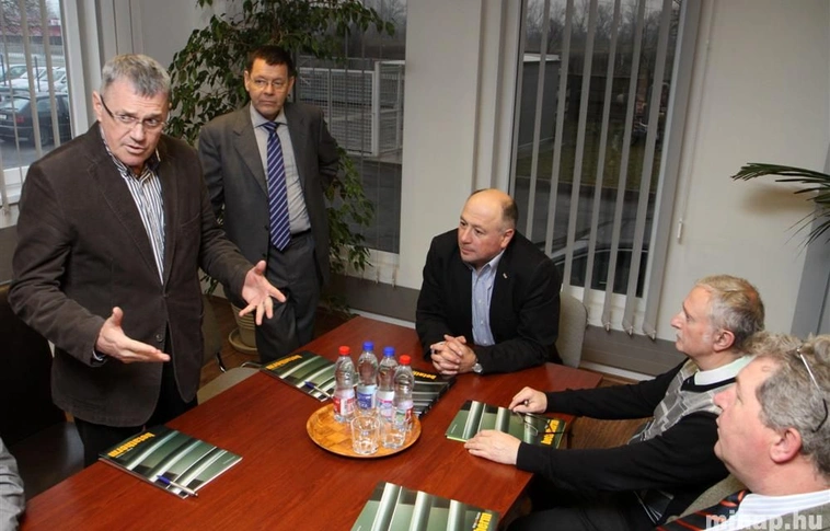 Kriza Ákos polgármester látogatása a Betatherm Kft-nél és a Fux Zrt-nél