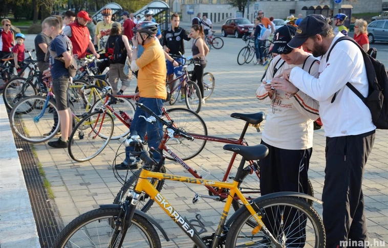 Critical Mass menet