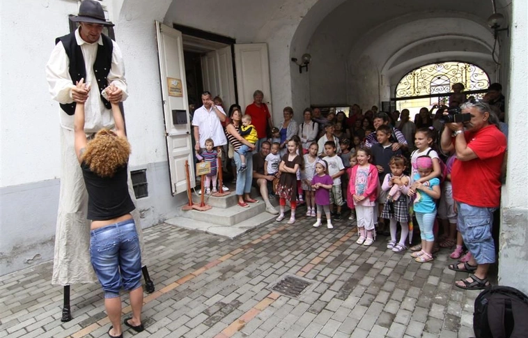 Húsz éves a Csodamalom Bábszínház