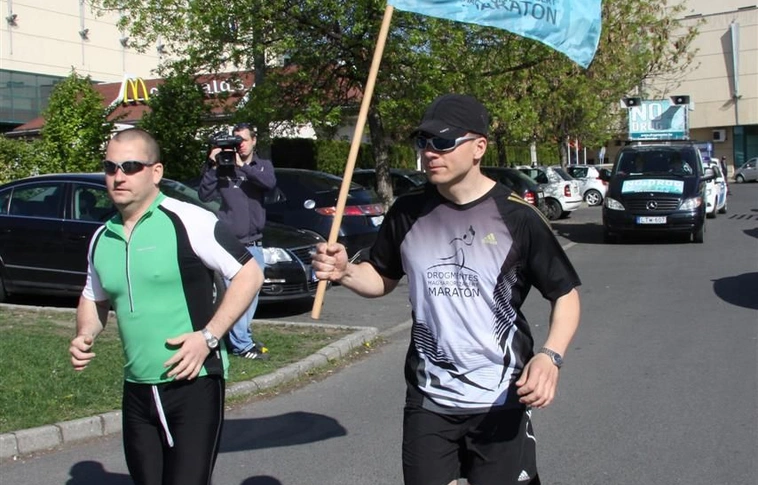 Drog mentes maraton futás
