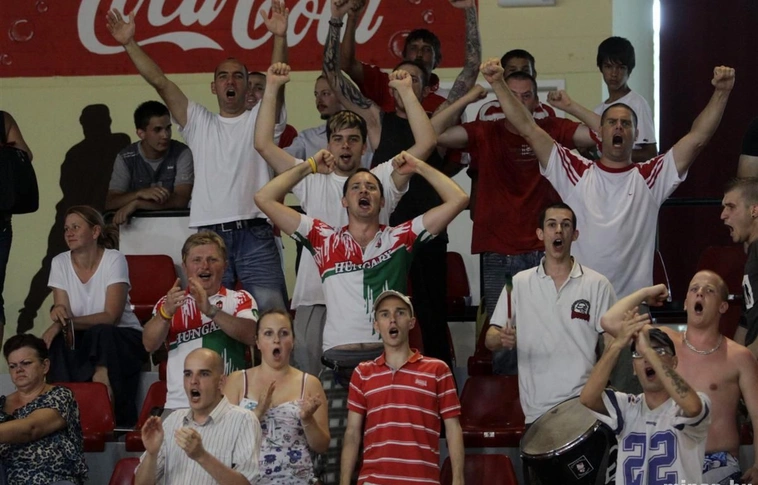 Köszöntötték a DVTK-Vénusz se női futsal bajnok csapatát