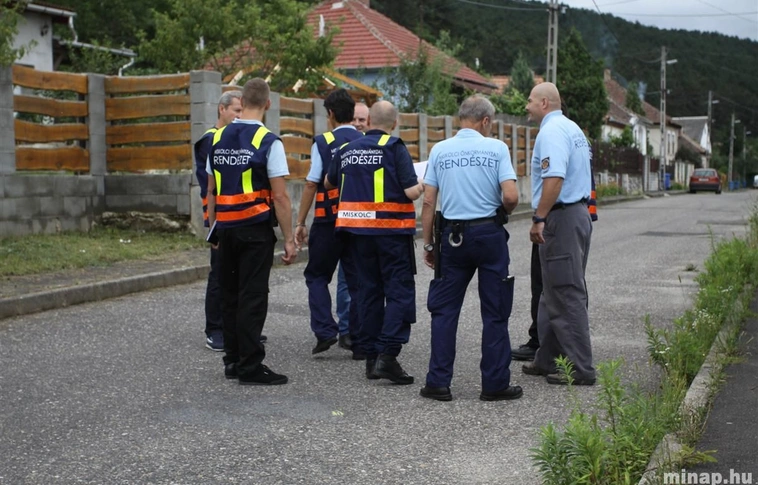 A rendészet ezúttal a Tatárdombon járt