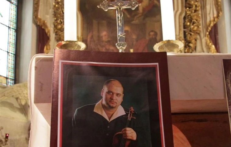 Megemlékezés a hősi halált halt Fehér Sándor emlékére a Mindszenti templomban