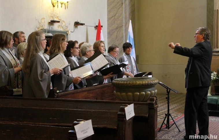 Olli Hallikainen Istentisztelete a belvárosi evangélikus templomban