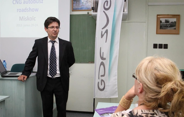 Újabb gázüzemű buszt tesztelnek Miskolcon