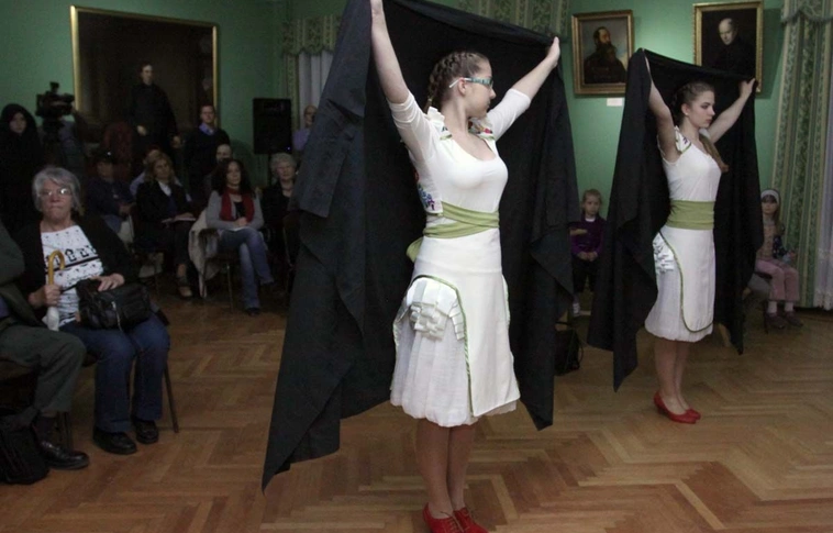 Hagyományőrzés a divatban
